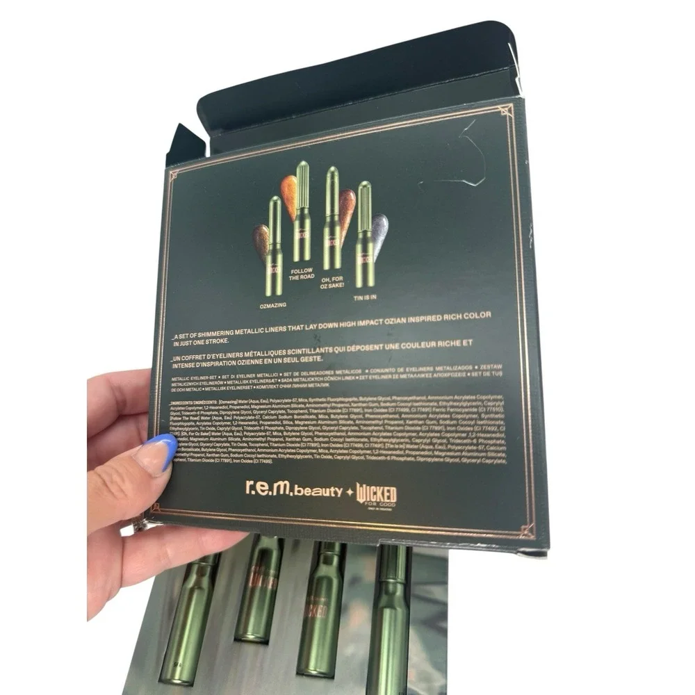 R.E.M. BEAUTY x Wicked: For Good Emerald City Metallic Eyeliner Set *NEW*